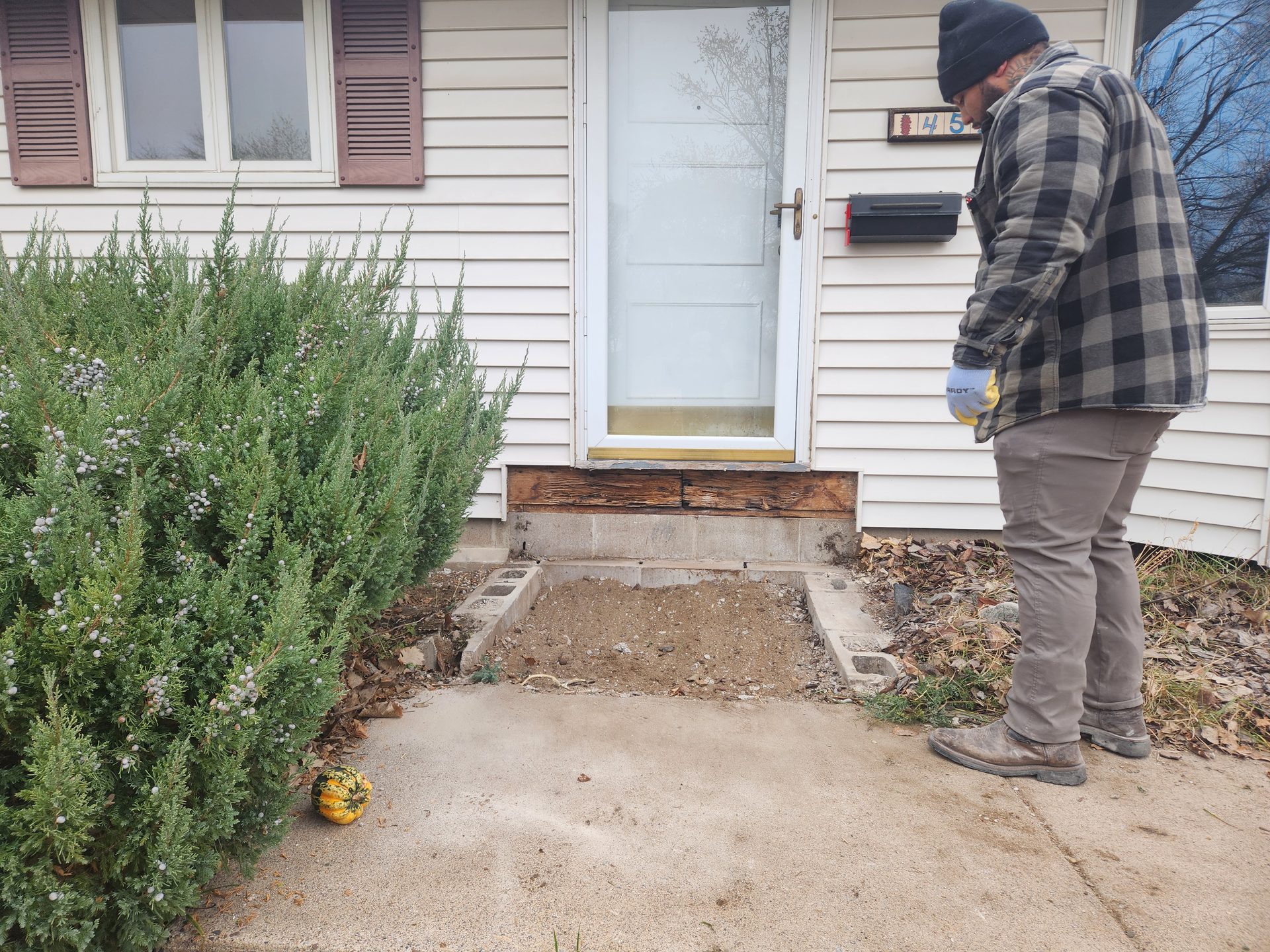 Stoop removal before Minneapolis MN